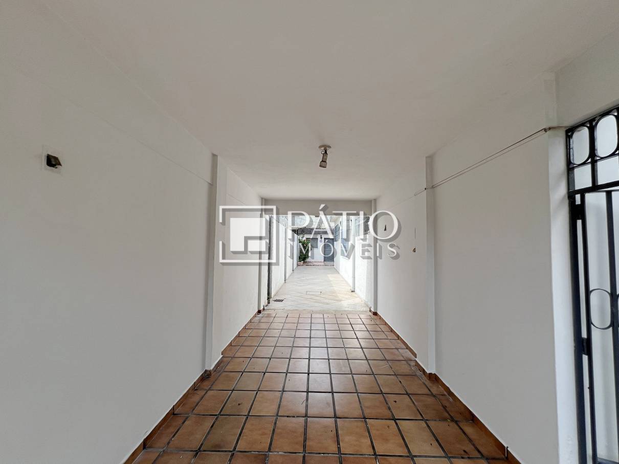 Casa à venda e aluguel com 6 quartos, 356m² - Foto 28