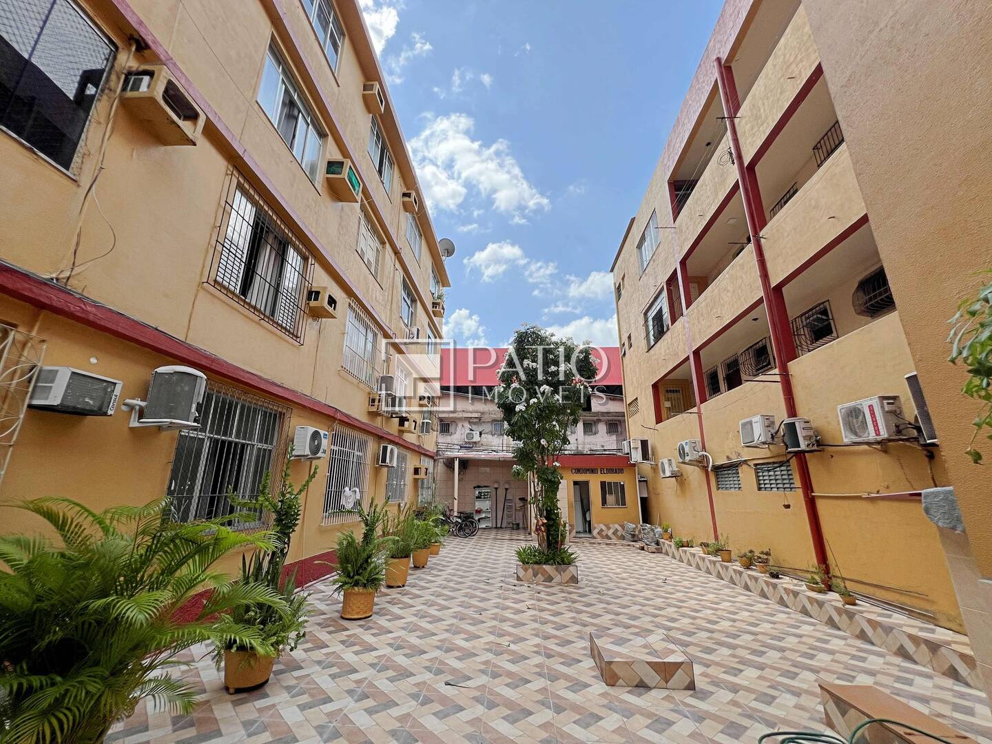 Apartamento à venda com 1 quarto, 42m² - Foto 13